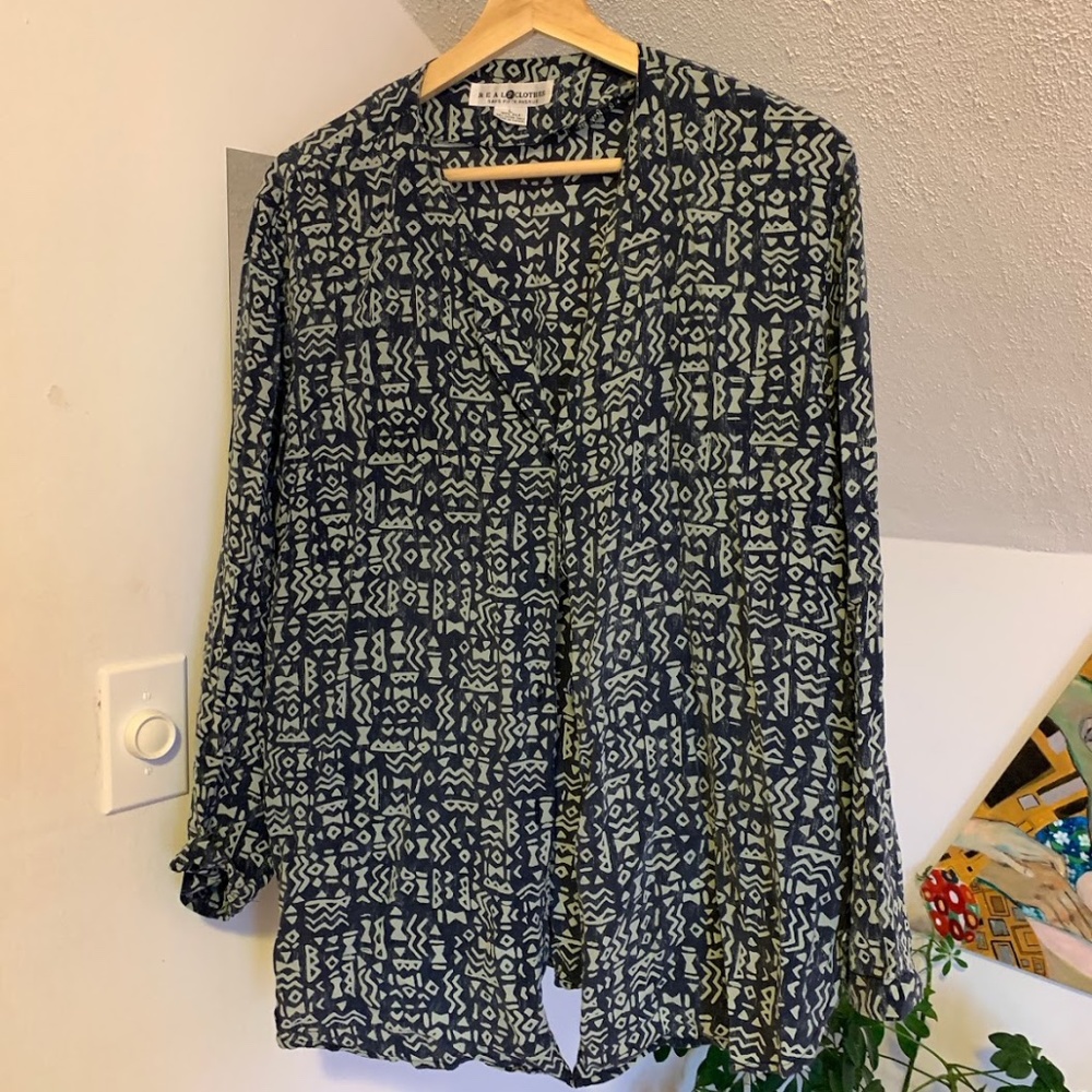 Retro Blue Button up Top